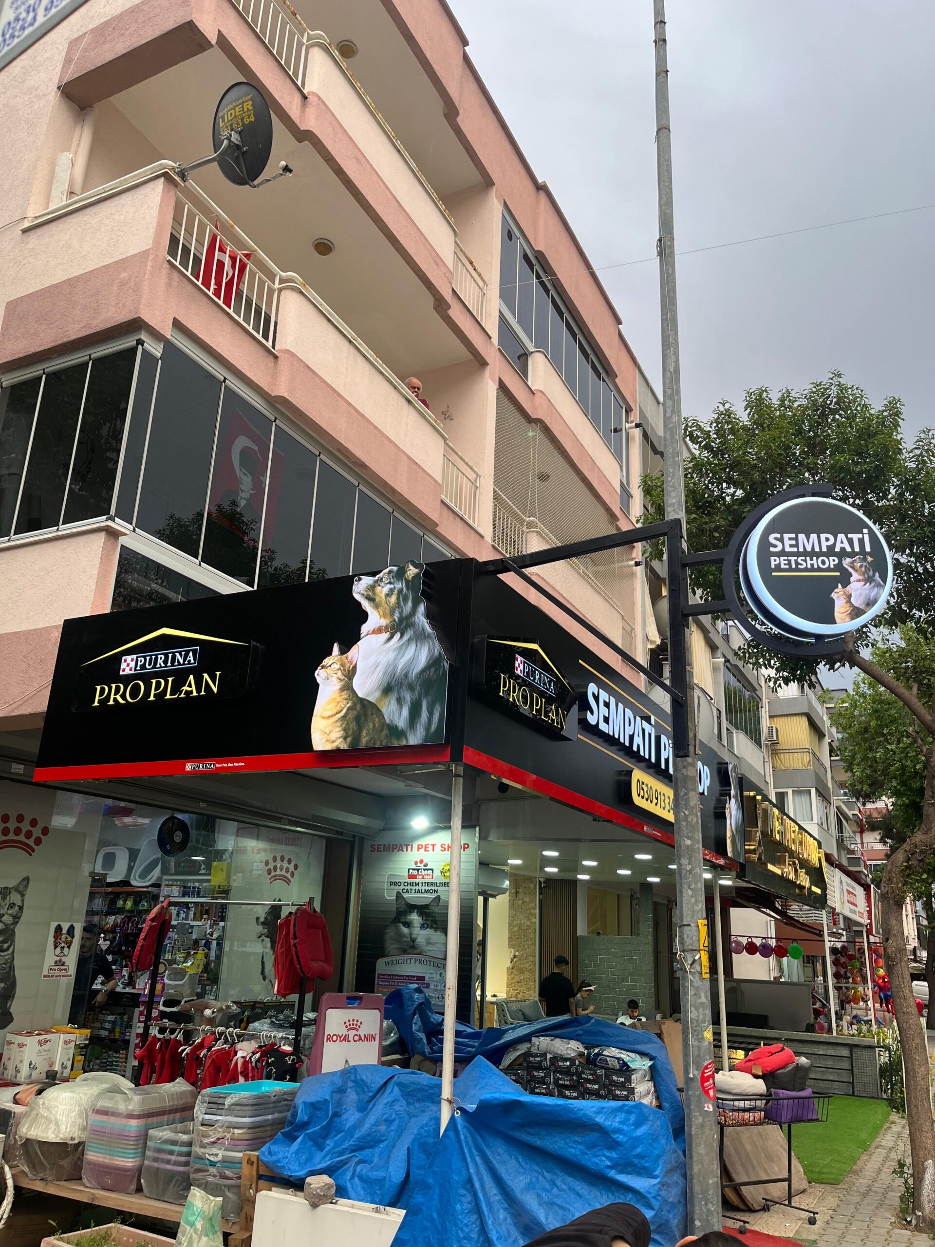 İzmir mağaza tabela projesi
